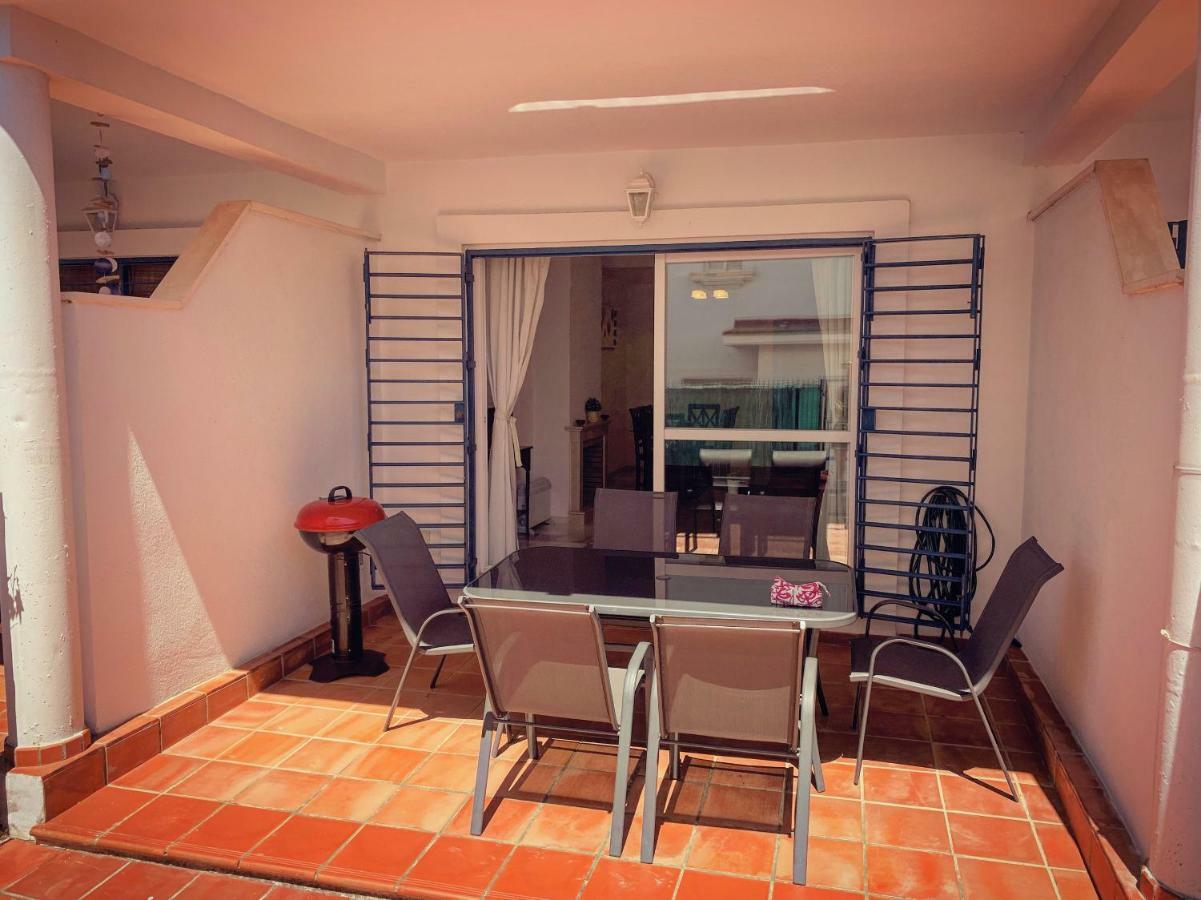Fantastic 3-Bedroom Holiday Home Including Tennis And Pool Near Golf Course El Portil Exterior foto