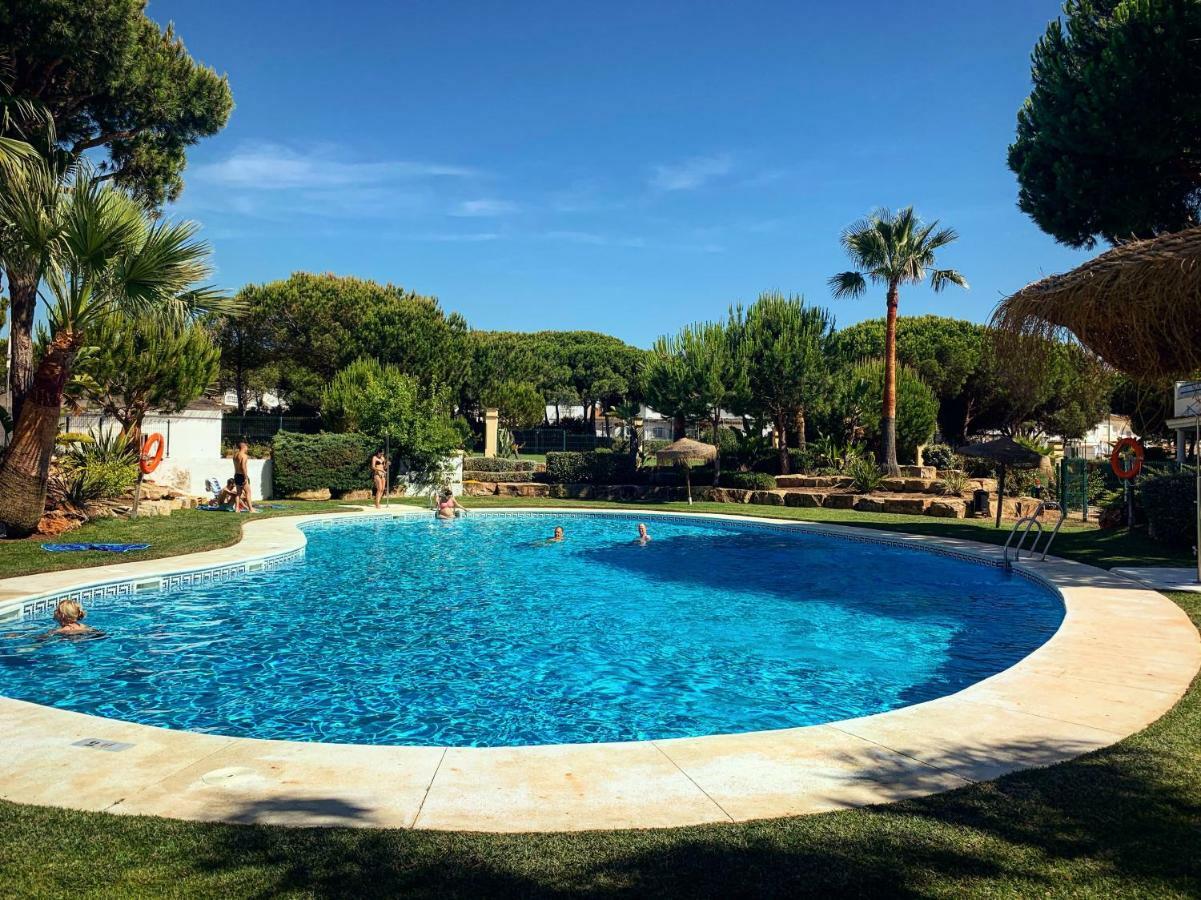 Fantastic 3-Bedroom Holiday Home Including Tennis And Pool Near Golf Course El Portil Exterior foto