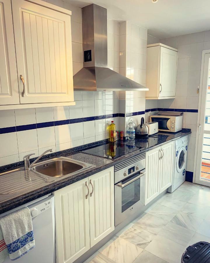 Fantastic 3-Bedroom Holiday Home Including Tennis And Pool Near Golf Course El Portil Exterior foto